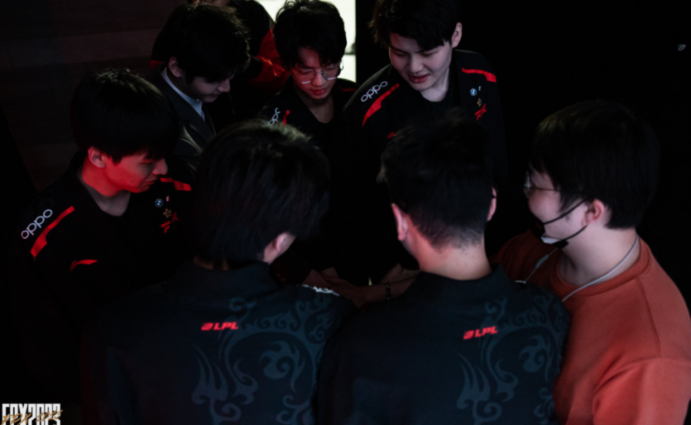 是足球战术 是足球战术