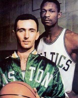 他用自己的 他用自己的