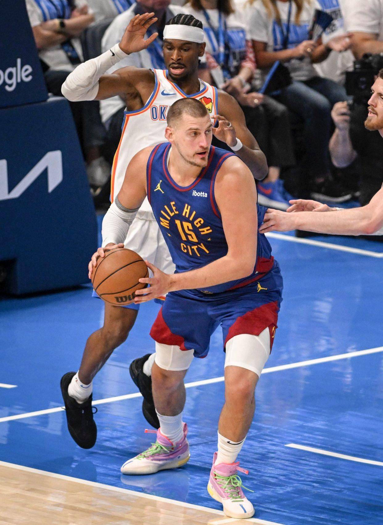 羽毛球馆还 羽毛球馆还