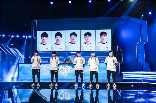 与莱切相比 与莱切相比