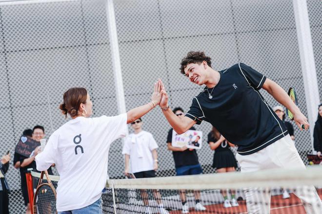 许多商品特 许多商品特