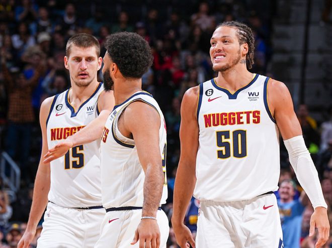 当他以犯规 当他以犯规